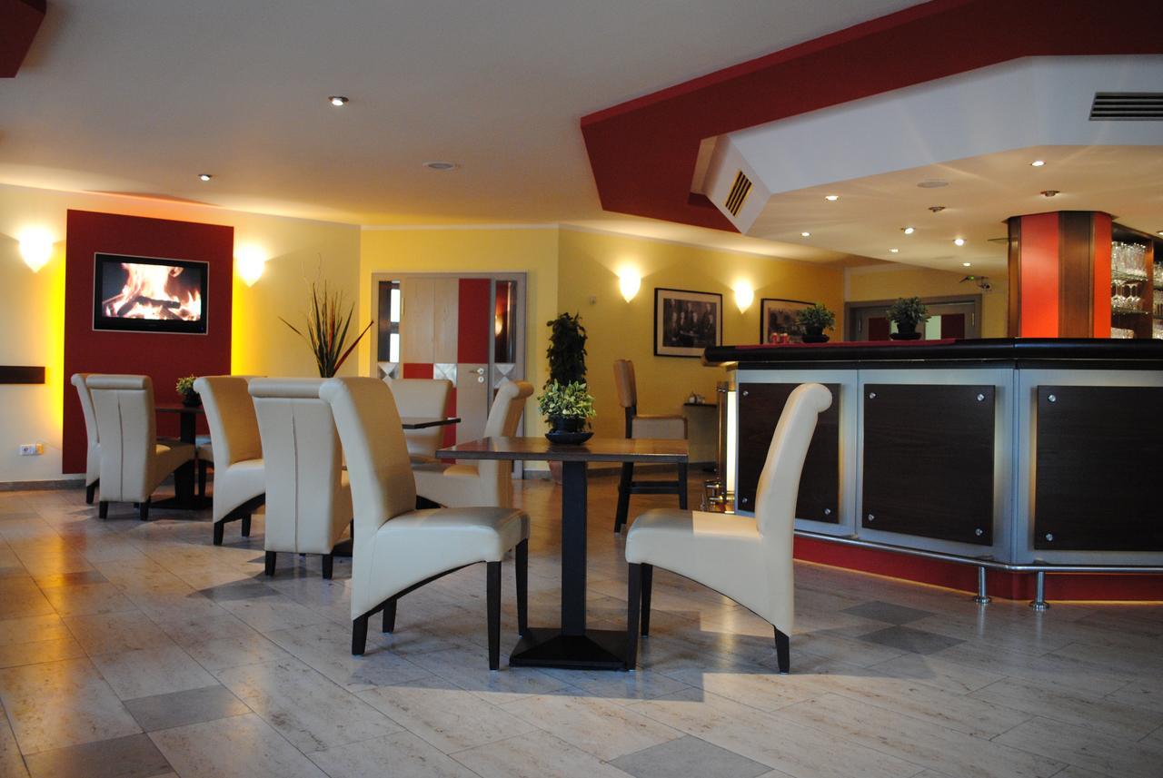 Boerse Coswig Hotel Ngoại thất bức ảnh